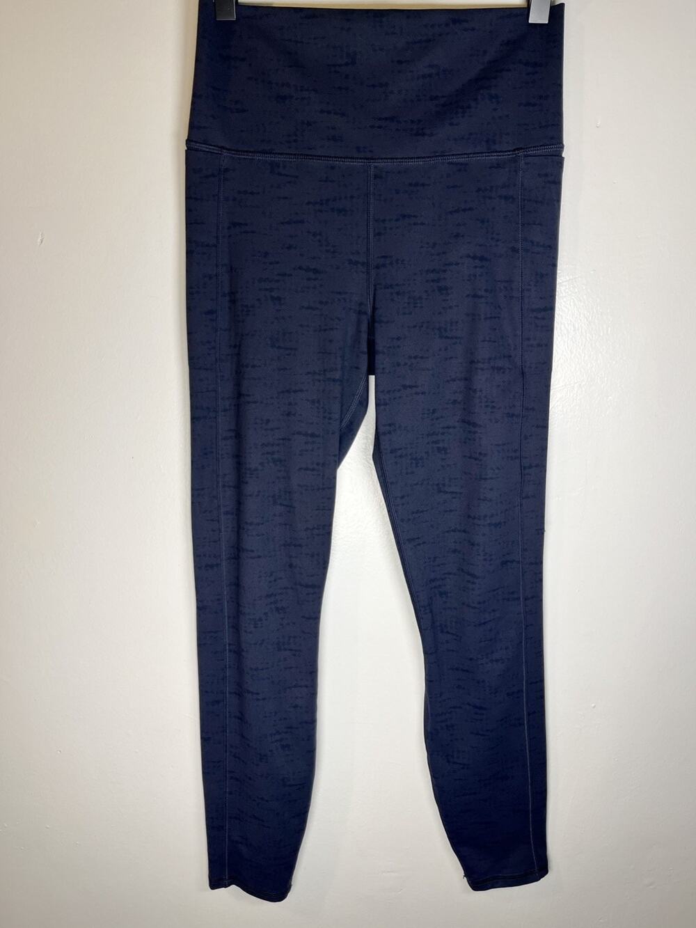 Vuori Women's Studio Pocket Printed Leggings High Rise Water Drop Blue Size S